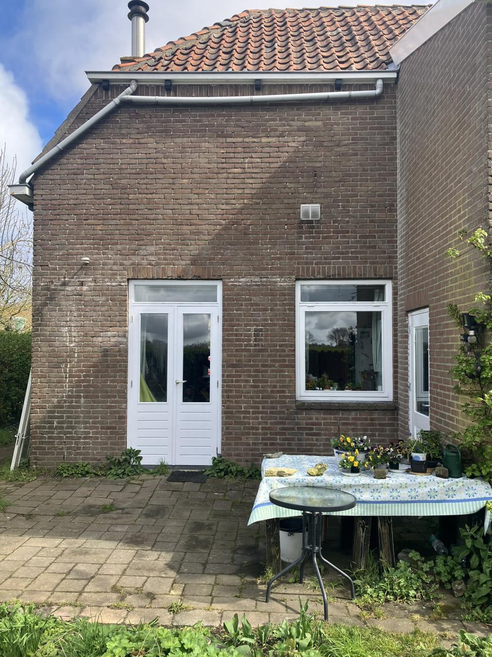 Terras opnieuw bestraten Middelburg