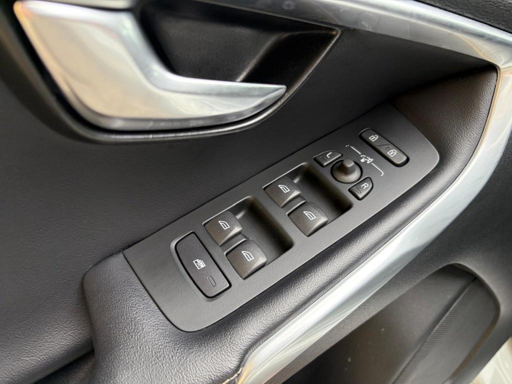 Volvo V40 2.0 t4 bns sport | automaat | trekhaak