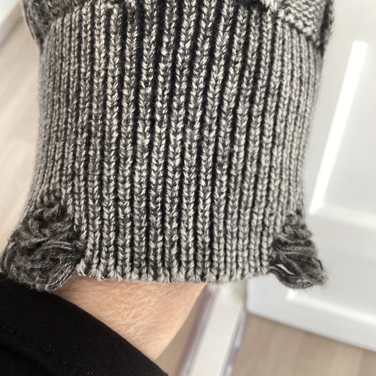 Nieuw kort truitje boohoo maat L zilverkleurig