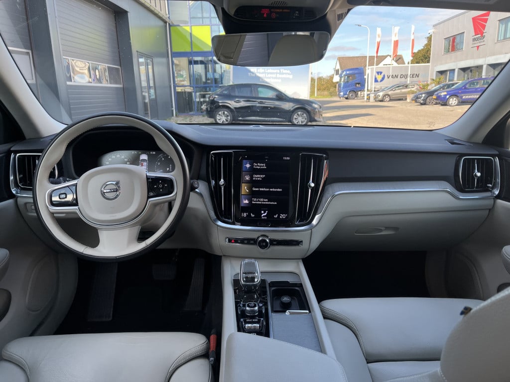 Volvo V60 2.0 b3 inscription aut. | autopilot | memory | stoel/stuurverw. |