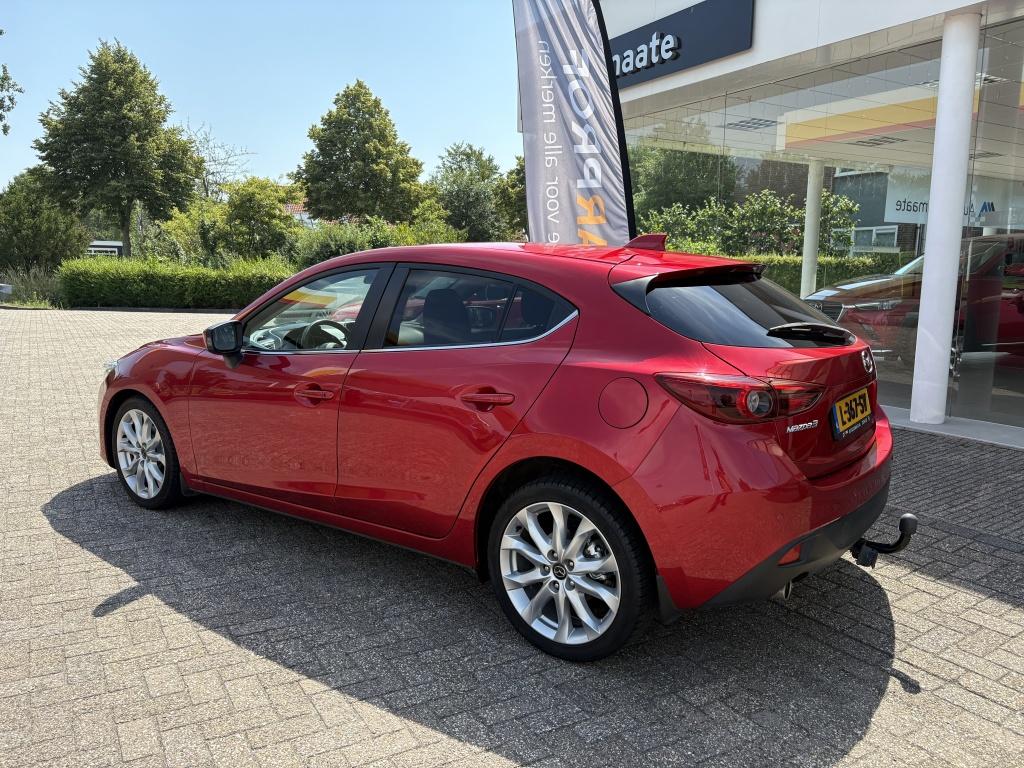 Mazda 3 2.0 ts+ trekhaak 18" velgen