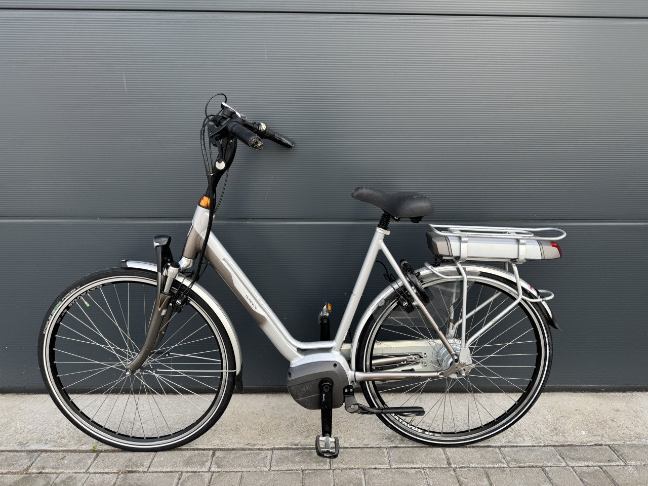 Batavus Wayz middenmotor elektrische fiets 500WH