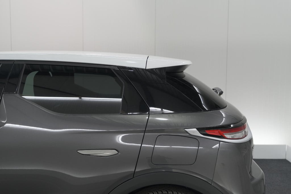 Ds Ds 3 crossback 50 kwh e-tense so chic | camera | dodehoekdetectie | head