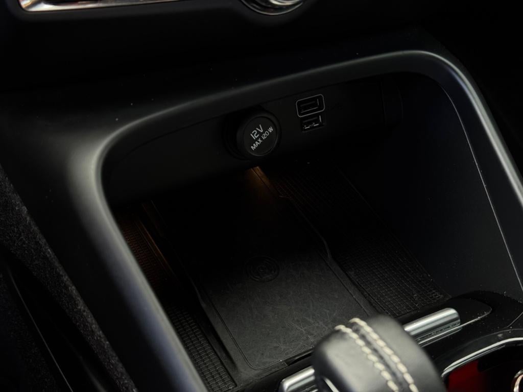 Volvo XC40 1.5 t3 r-design * harman/kardon * trekhaak