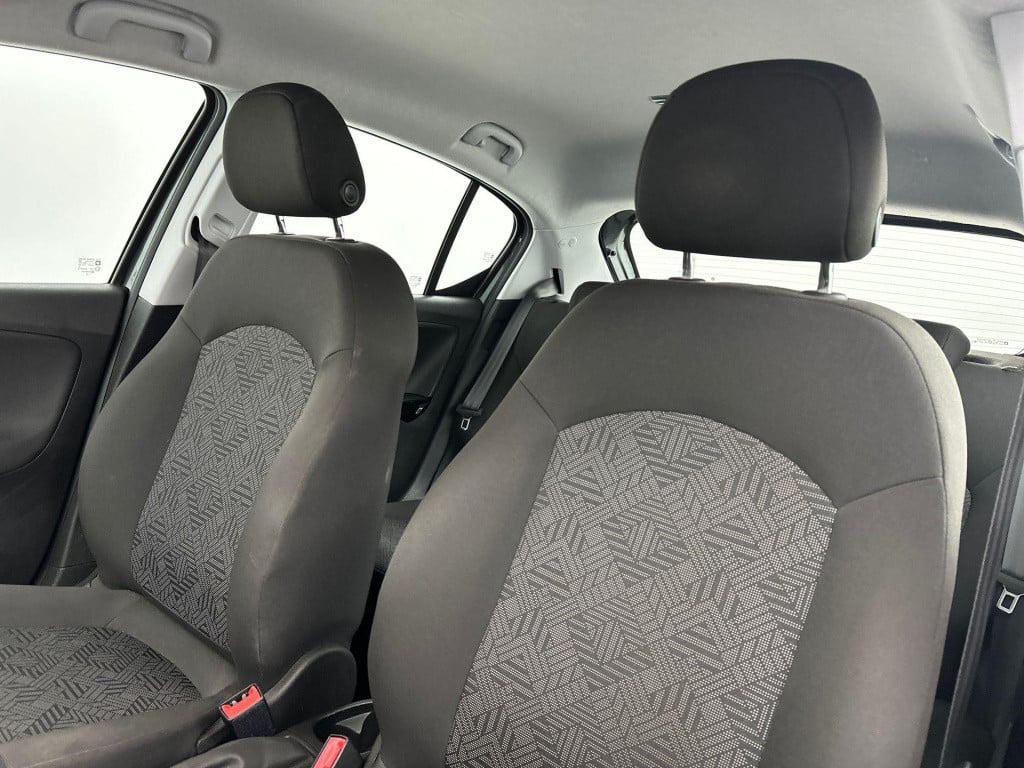 Opel Corsa 1.4 favourite | airco | cruise control | bluetooth