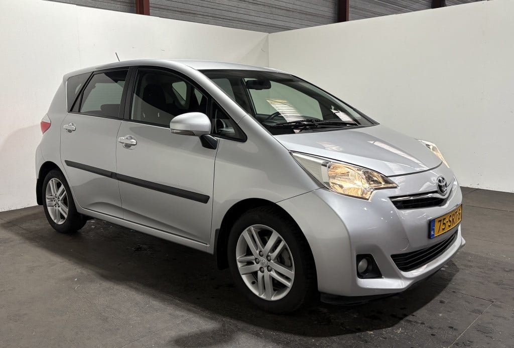 Toyota Verso-s 1.3 vvt-i dynamic