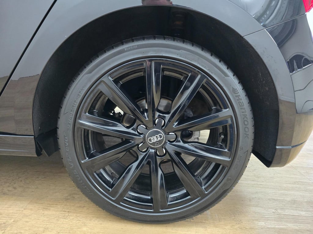 Audi A1 Sportback occasion 1.2 tfsi admired s line black edition | unieke l