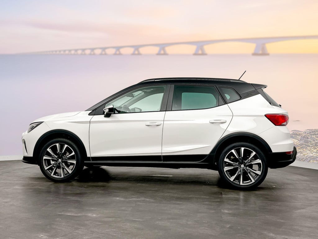 Seat Arona style business connect 1.0 70 kw / 95 pk ecotsi su