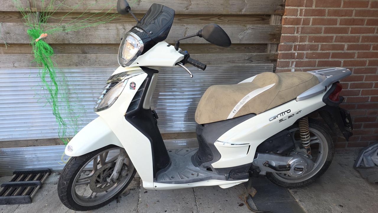 Malaguti Centro scooter wit