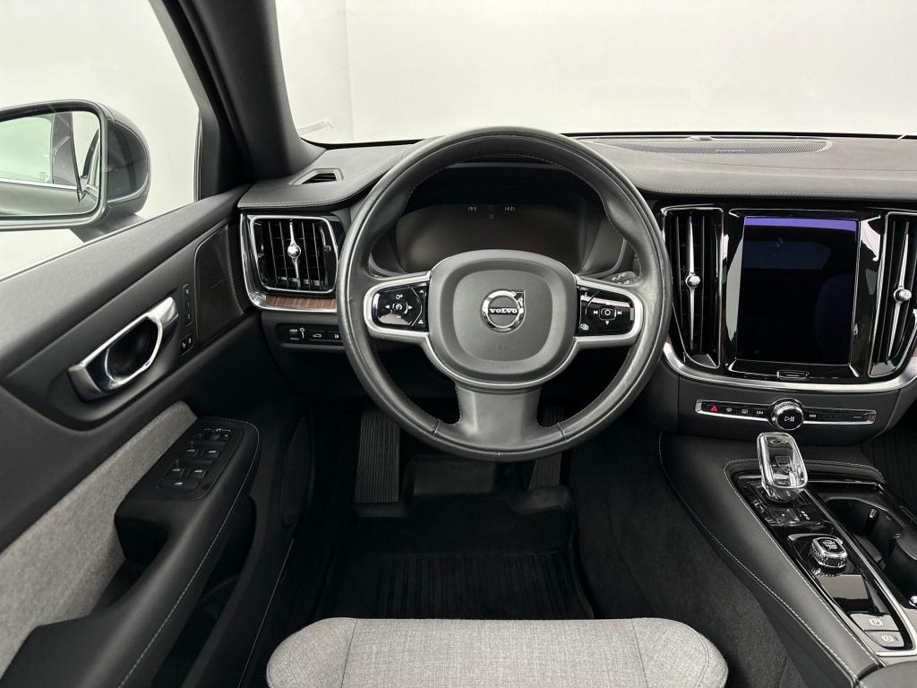 Volvo V60 t6 340pk recharge inscription| pano| 360camera| adap.cruise| tre