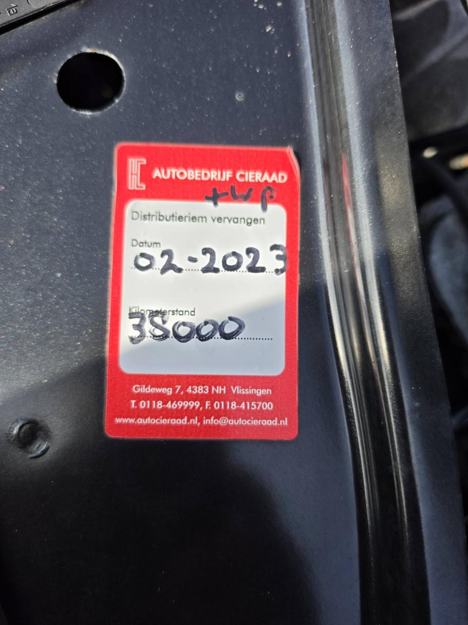 Dacia Duster 1.6 Laureate slechts 52144km