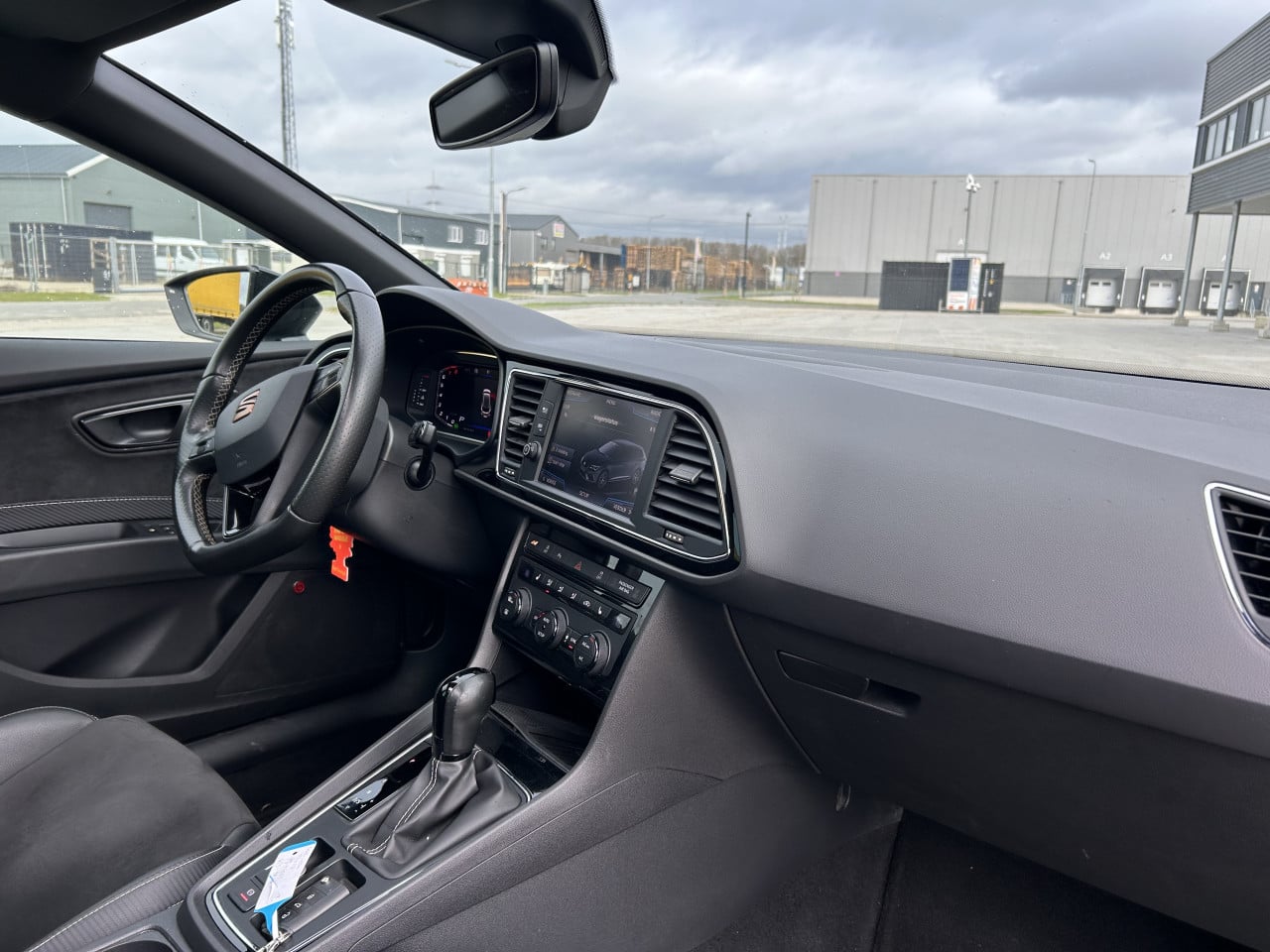 Seat Leon Cupra ST 300 4Drive |PANO|DSG|LANE ASSIST|CAMERA