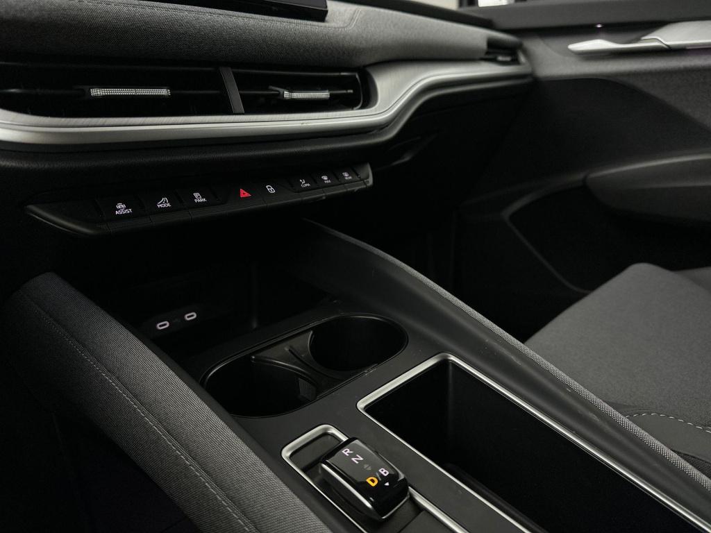 Skoda Enyaq Iv business edition elektromotor 210 kw / 286 pk suv