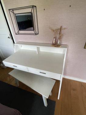 Bureau of make-uptrafel