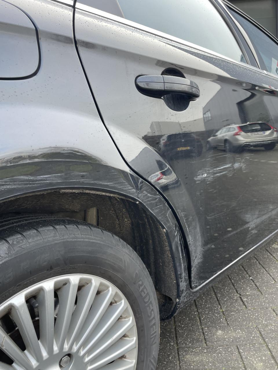 Ford Mondeo 2.0 16V 107KW Wagon 2009 Zwart