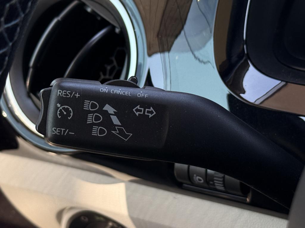 Volkswagen E-up! | pano | stoelverwarming | voorruitverwarming | cruise | d