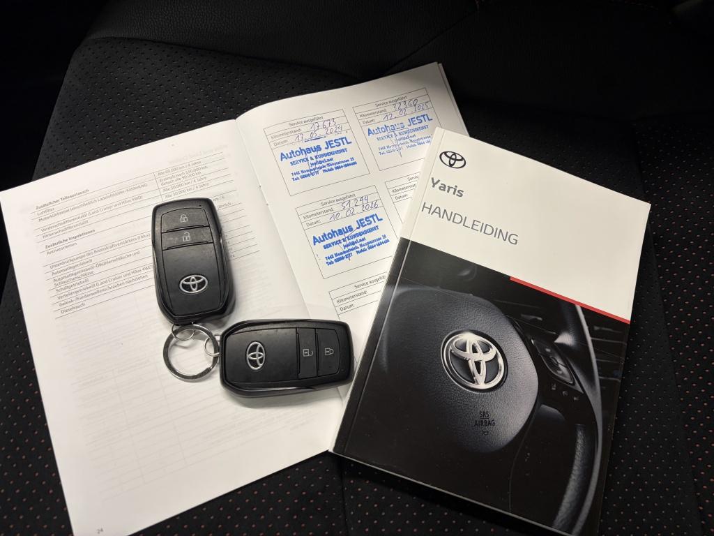 Toyota Yaris 1.5 hyb. gr sport