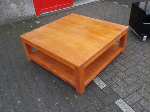 Massief teak houten salontafel in zeer goede staat 110 x 110 cm 44 cm hoog