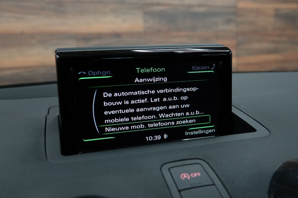 Audi A1 s-line 1.4 tfsi | automaat | pdc | navi | bluetooth |