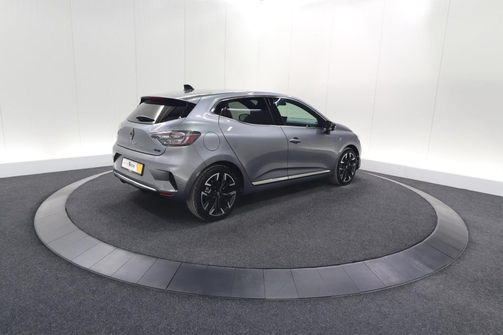 Renault Clio 1.6 e-tech full hybrid 145 techno | 360 camera | bose audio | 