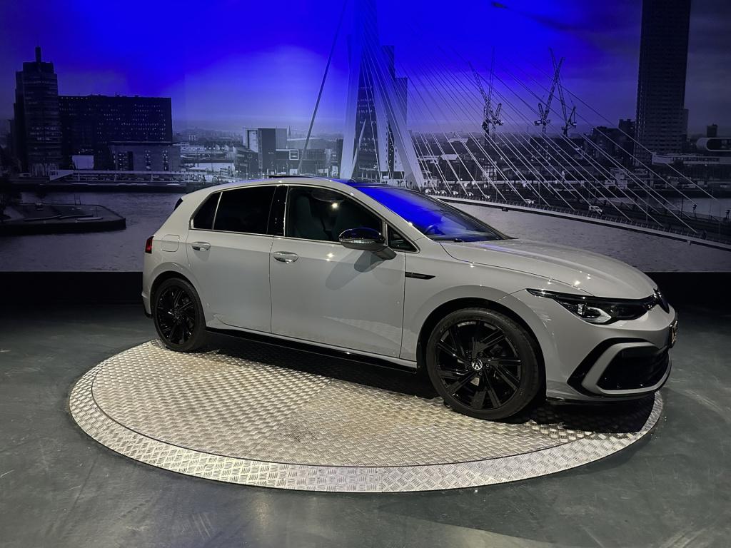 Volkswagen Golf 1.5 etsi r-line business *pano*camera*navi*appconnect*