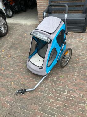 Fietskar voor de hond