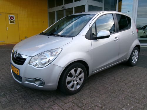 Opel Agila 1.2 automaat, airco, elec. ramen, hoge zit