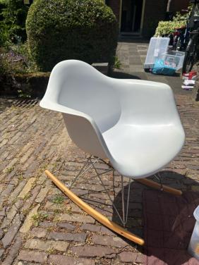 Mooie schommelstoel, gebruikt maar goede staat