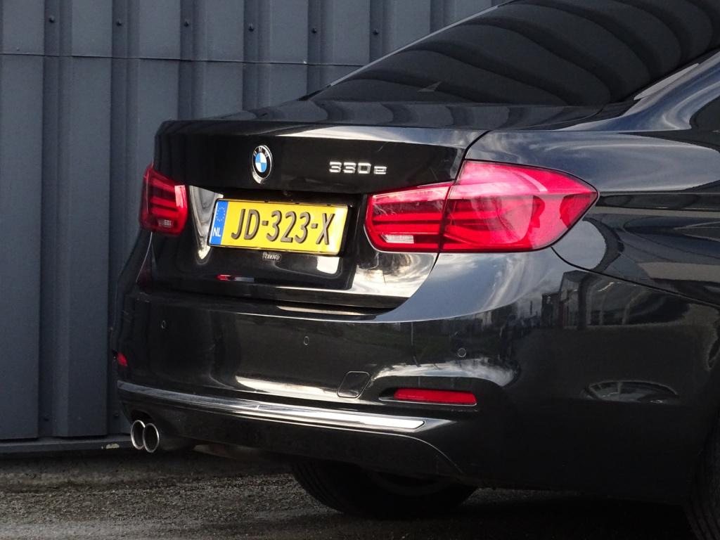 BMW 3-serie 330e luxury