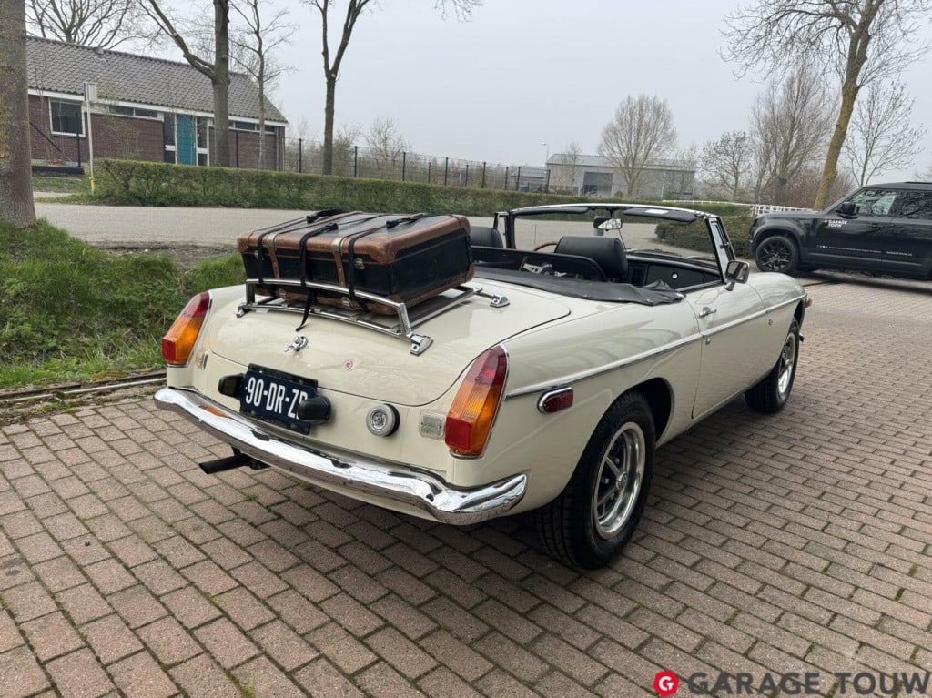 MG B 1.8 roadster *motor gereviseerd, nieuwe overdrive*
