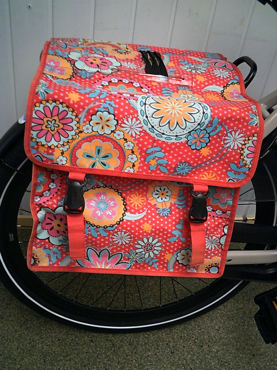 Nieuwe Tas 15,00