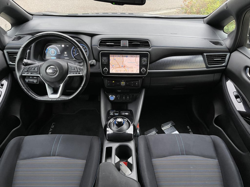 Nissan Leaf n-connecta 40 kwh | navigatie | 360° camera | apple carplay/and