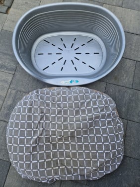 Hondenmand met kussen