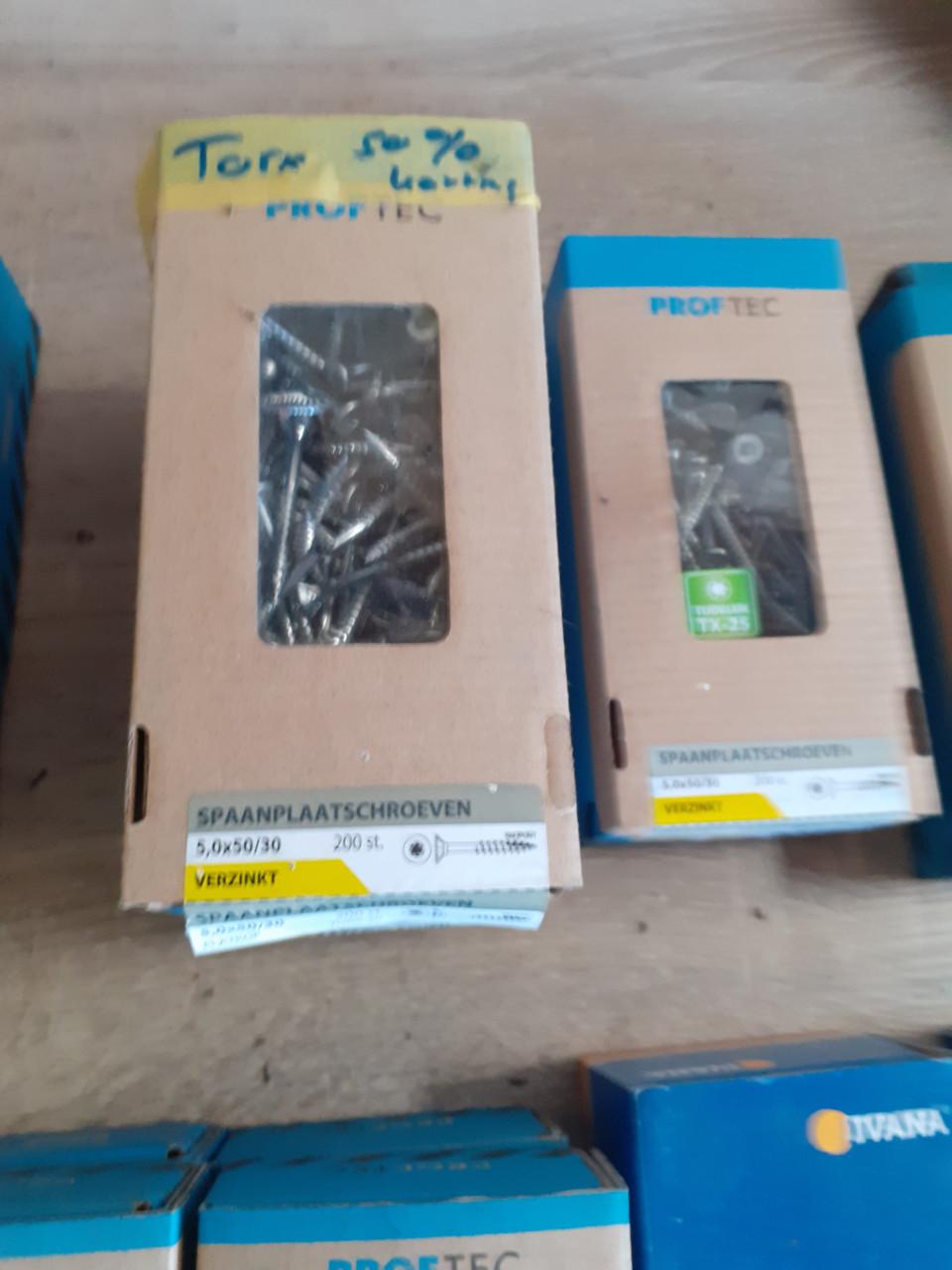 Dynaplus kruiskop schroeven 50 % korting bij hhzb draadnagels van af 1 euro