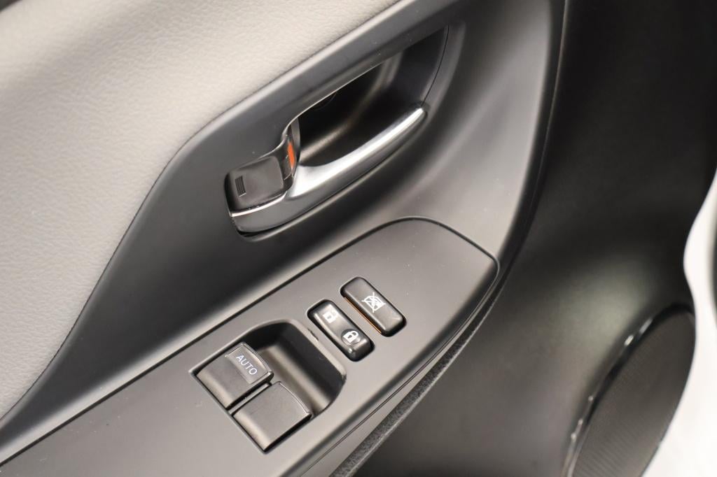 Toyota Yaris 1.5 hybrid dynamic| camera| cruise| climate