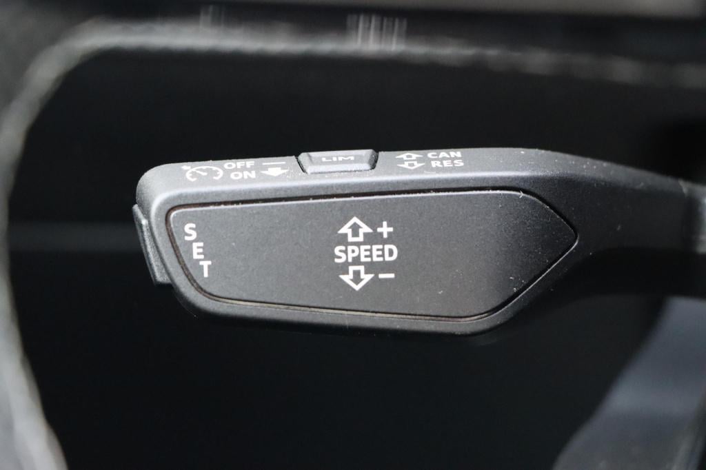 Audi A1 Sportback 30 tfsi s edition 115pk | carplay | sensoren