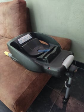 Easyfix bevestiging maxi cosi voor in auto