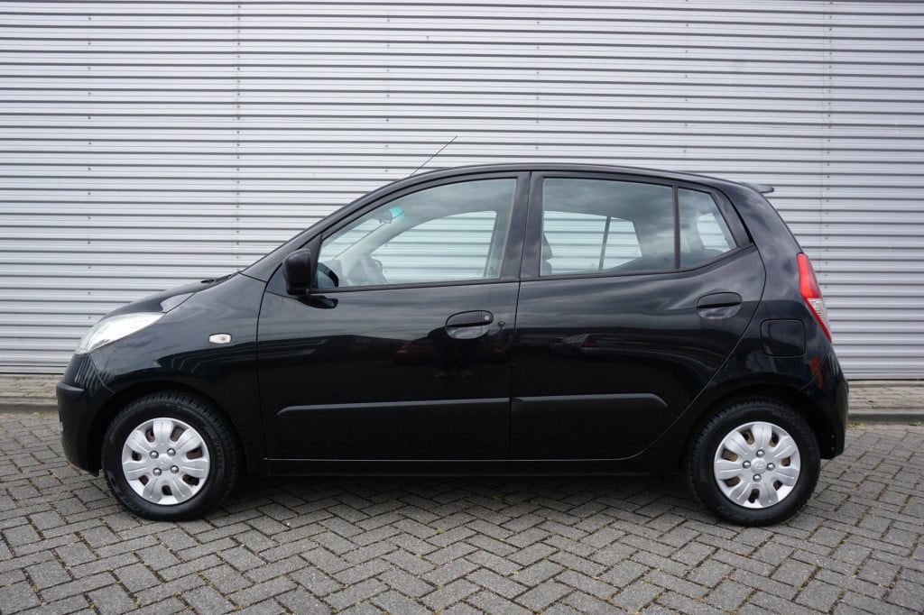 Hyundai I 10 1.1 active cool airco / elektr. ramen / nap