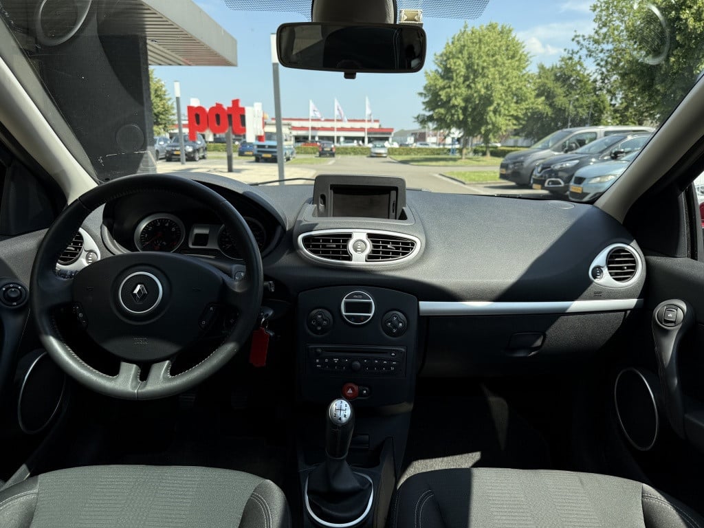 Renault Clio estate 1.2 tce dynamique
