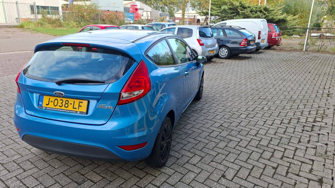 Ford Fiesta 1.25 Titanium 3drs bj:2011 airco navigatie 121.000 km apk 2026