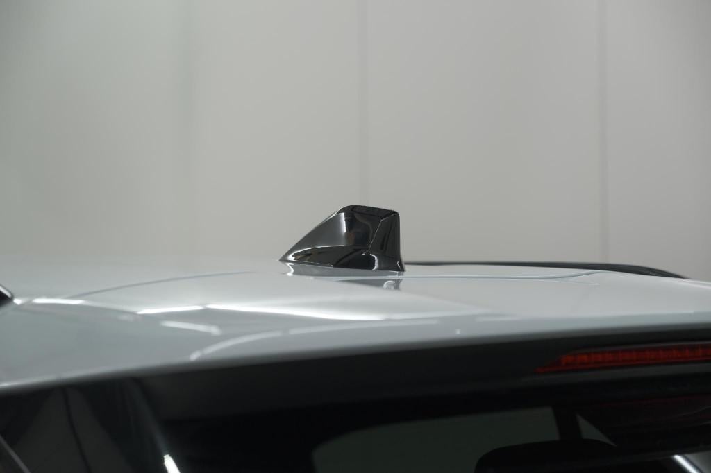 Peugeot 2008 1.2 hybrid 145 allure | apple carplay | climate control | park
