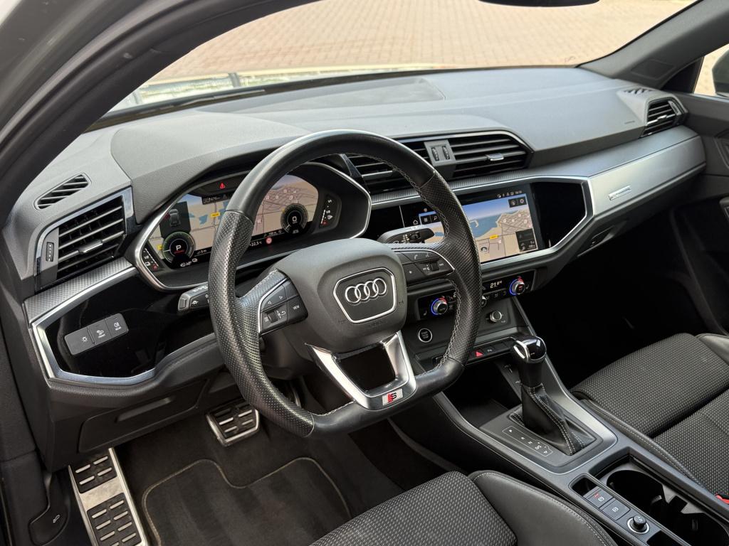 Audi Q3 45 tfsi e hybrid 245pk s edition s-line | keyless | camera