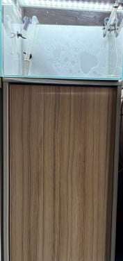 Compleet aquarium met kast, skimmer, filter, licht en thermostaat