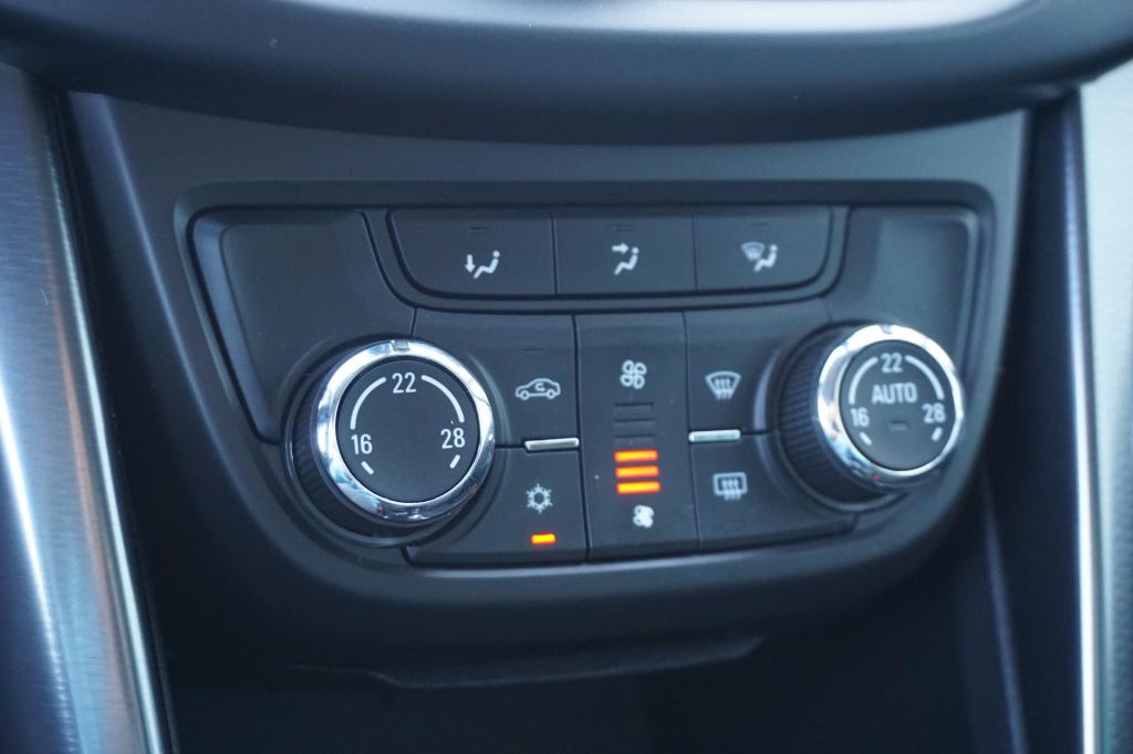 Opel Zafira tourer 1.4 cosmo 7persoons - airco / navi / cruise / pano / par