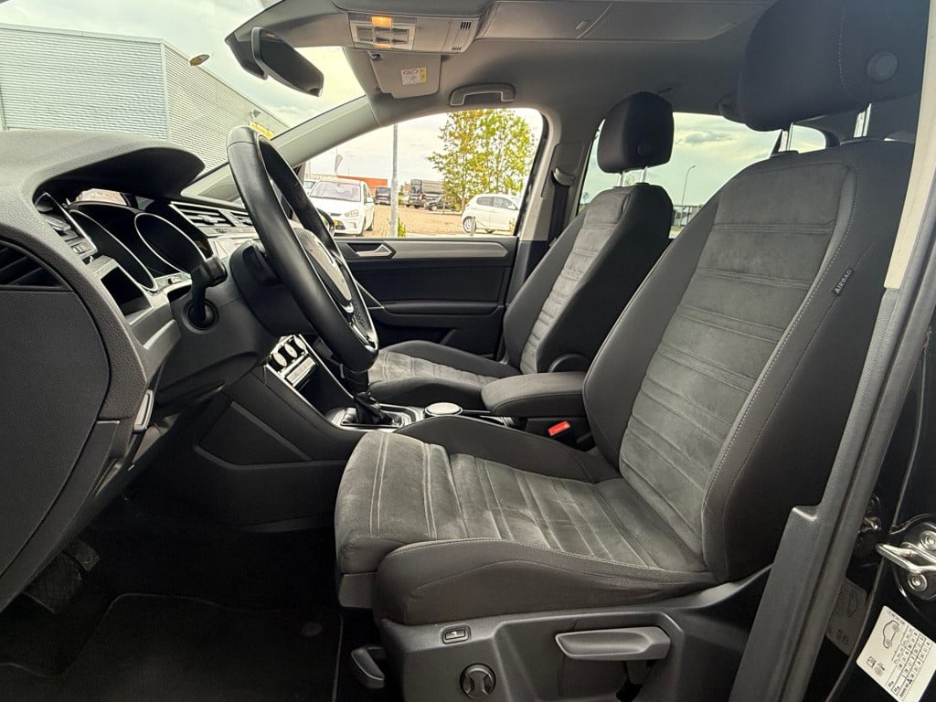Volkswagen Touran 1.5 tsi highline 7 persoons dsg