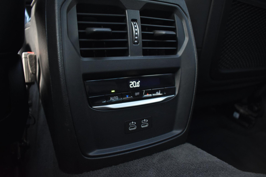 BMW 3-serie 320i high executive | harman kardon | schuif kanteldak | leder 