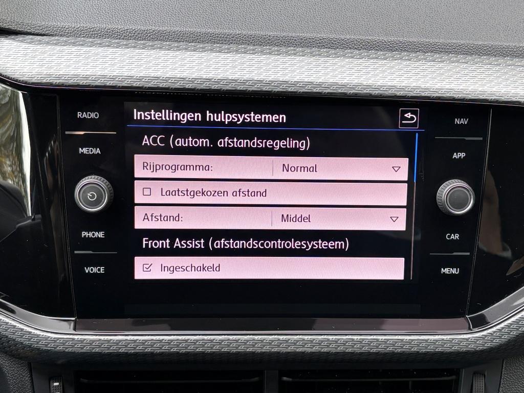 Volkswagen T-cross 1.0 tsi 115pk 7-dsg r-line| dode hoek| navi| climate| ri