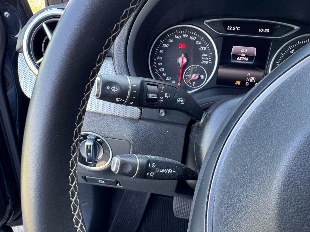 Mercedes-Benz B-Klasse 180 urban automaat , apple-carplay , led