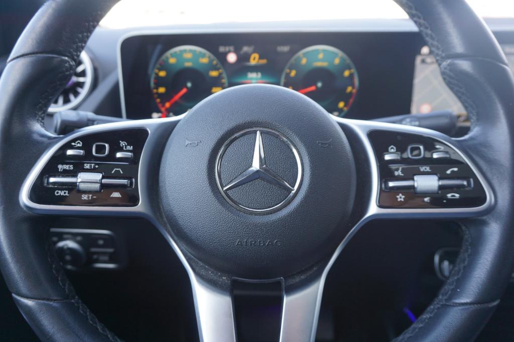 Mercedes-Benz B-Klasse 220 launch edition premium plus climate / navi / pan