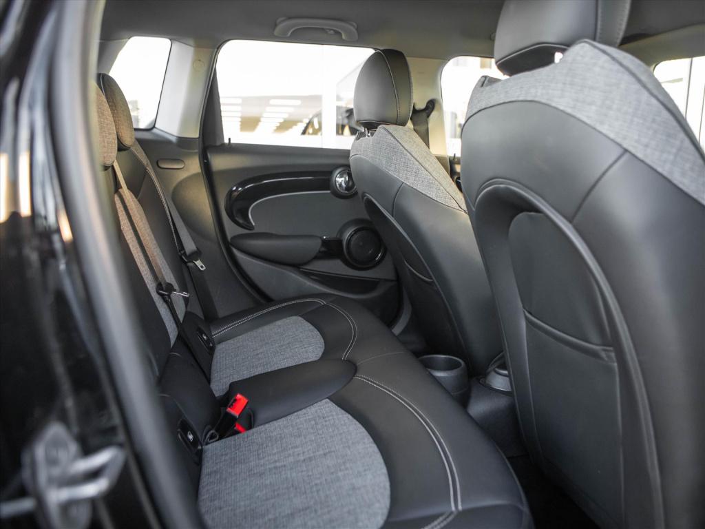 Mini 5-deurs mini (f55) 1.5 one business edition automaat | camera | naviga